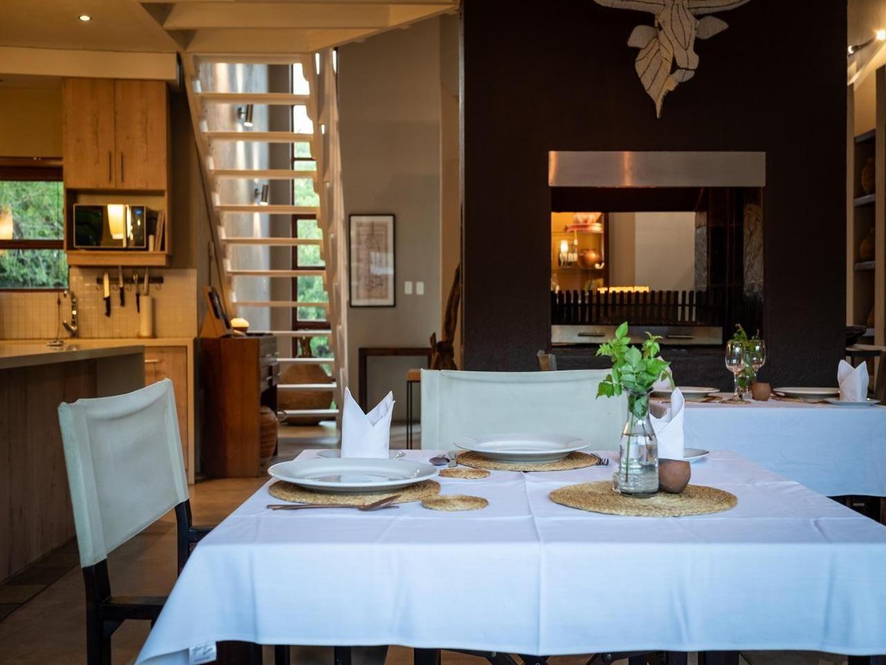 Ekhaya Bush Lodge Hoedspruit Exteriör bild
