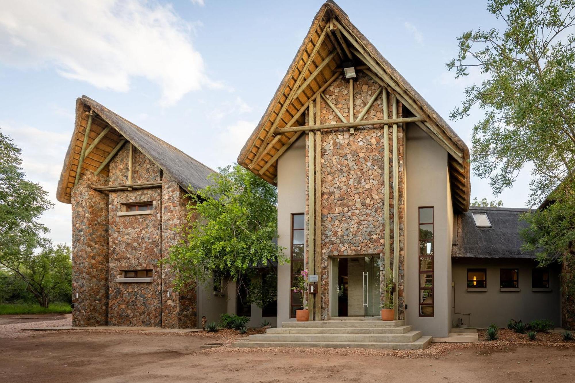 Ekhaya Bush Lodge Hoedspruit Exteriör bild